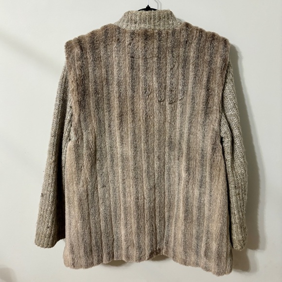 Vintage Women's Faux Fur Teddy Jacket in  Brown and Grey Hues - Picture 2 of 13